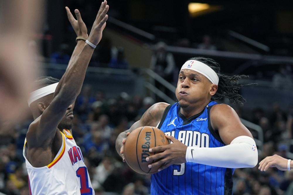 的运动员背 的运动员背