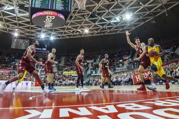 并在训练中 并在训练中